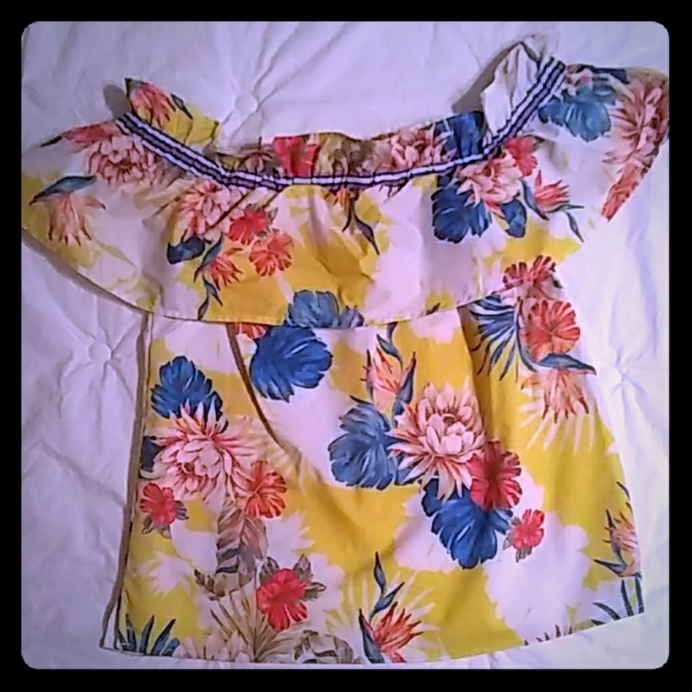 Tropical Off shoulders top
